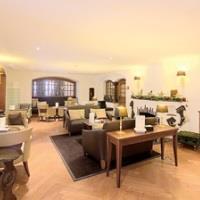 Le Petit Cervin Hotel เซอร์แมท ภายนอก รูปภาพ The lounge at the airport